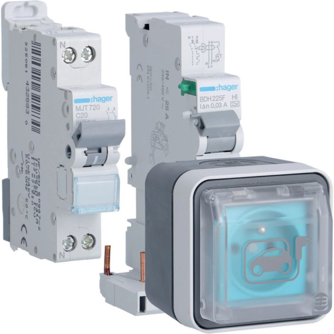 Prise recharge voiture électrique Hager Witty 3,7 kW 2P+T avec protections XEV080P