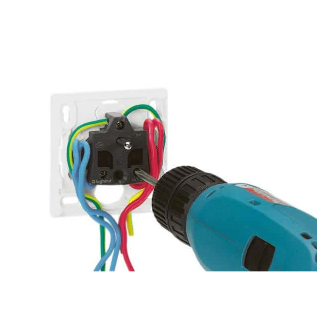 Prise 2P+T bornes auto Blanc Saillie composable