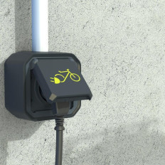 Prise 2P+T recharge vélo Anthracite Plexo